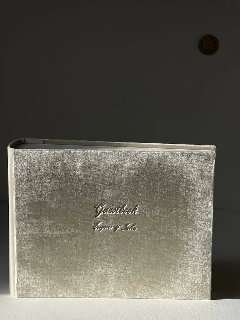 A finished aquamarine in its velvet box with certificate and provenance map